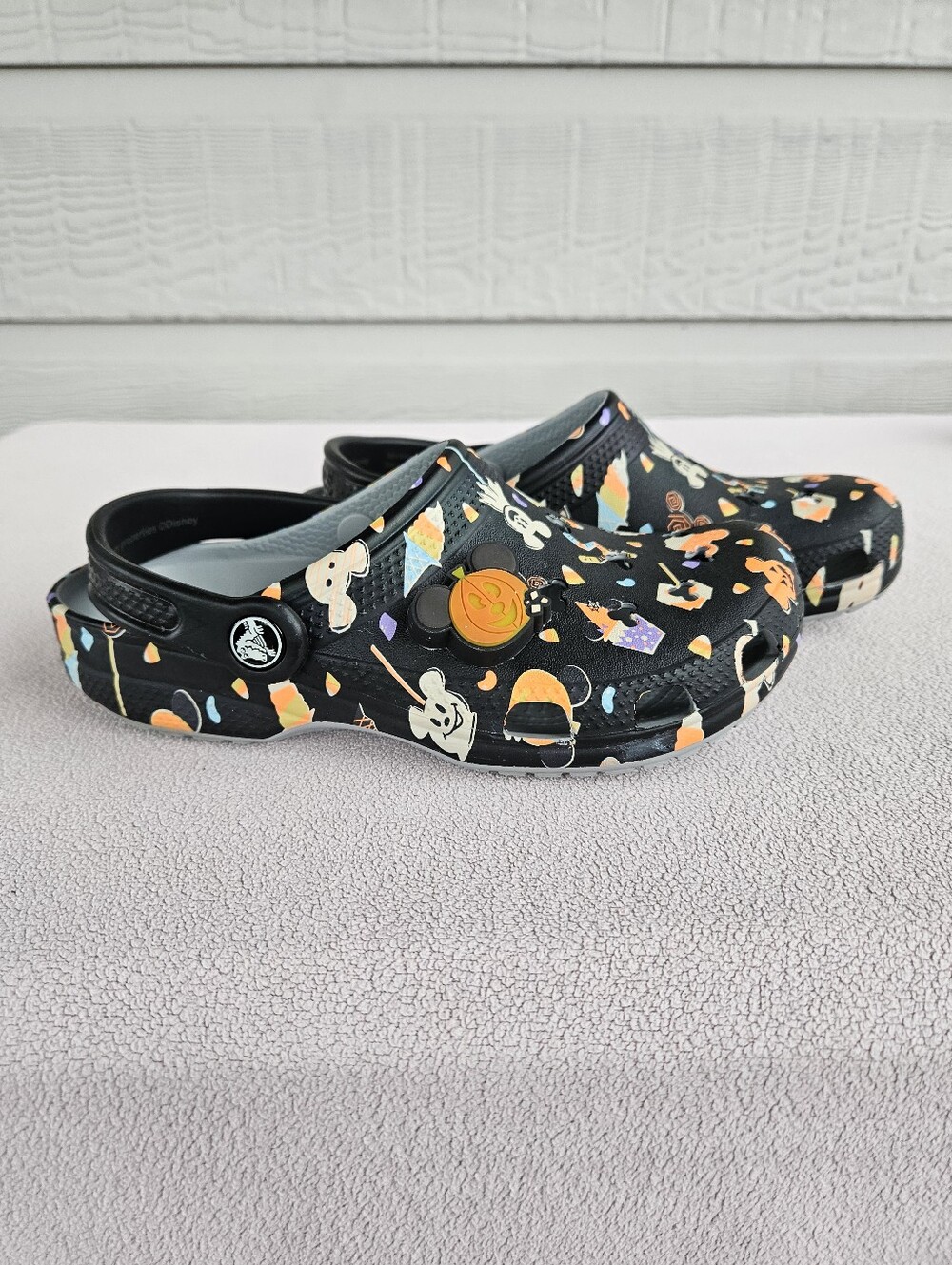 Crocs Classic Clog Disney Halloween Mickey Mouse Light-Up Slip-On Men 4 Women 6
